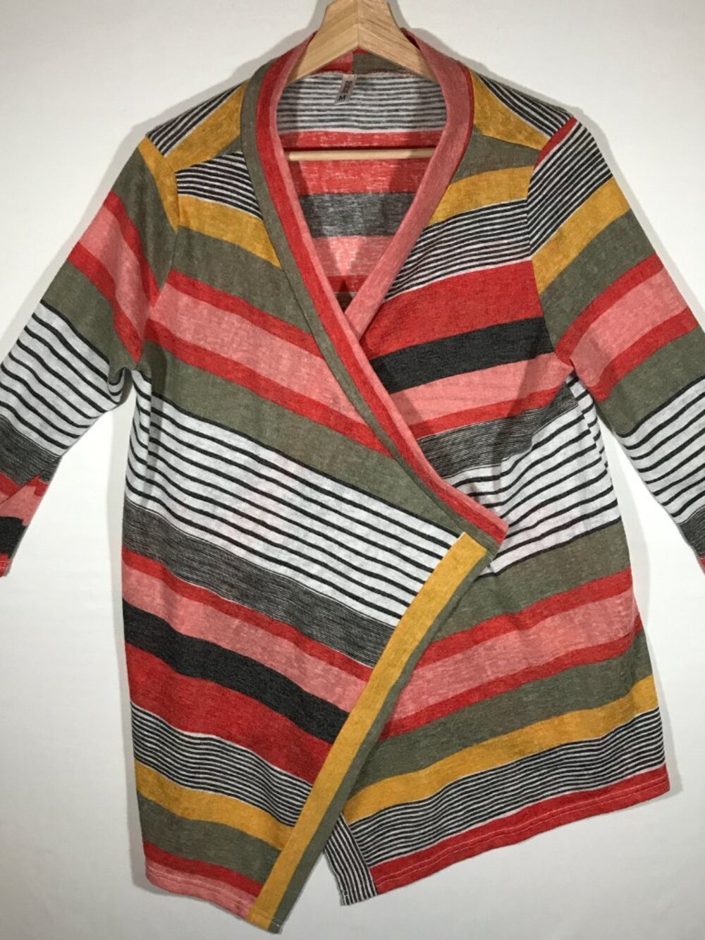 Dearcase Women's Medium Multicolor Stripe 3/4 Sleeve Open Front Cardigan